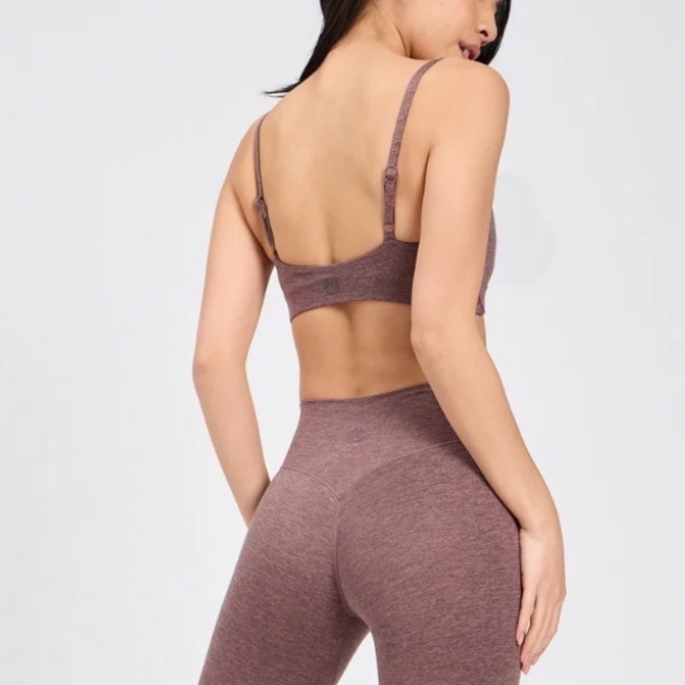 Buffbunny Collection Dream Heathered Sports Bra Mocha Berry L adjustable straps - Picture 2 of 11